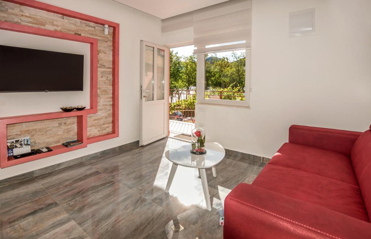 Apartments Vujicic Tivat Exterior photo