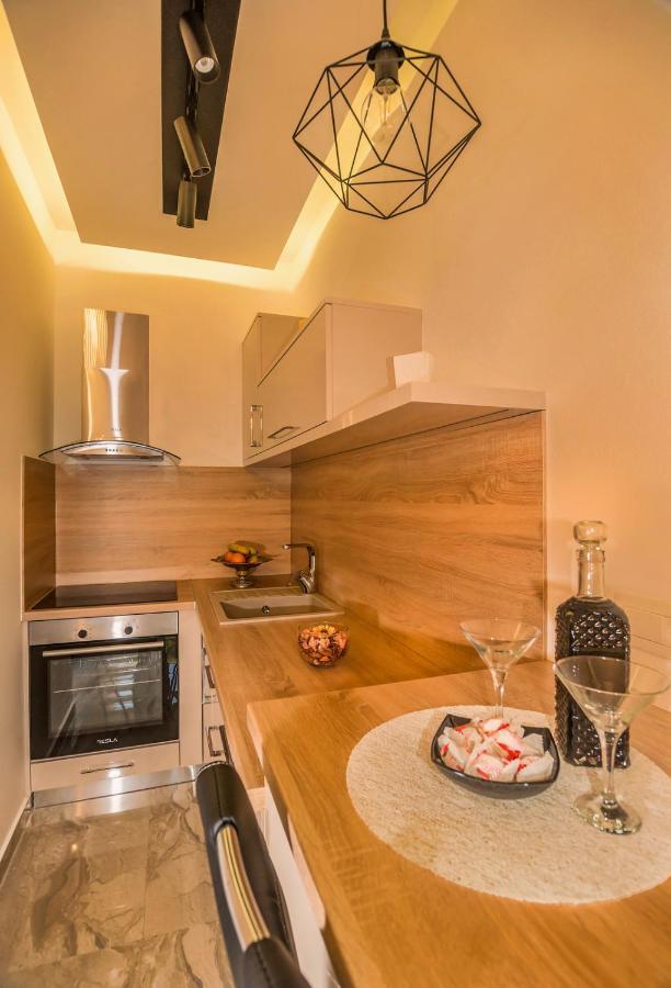 Apartments Vujicic Tivat Exterior photo